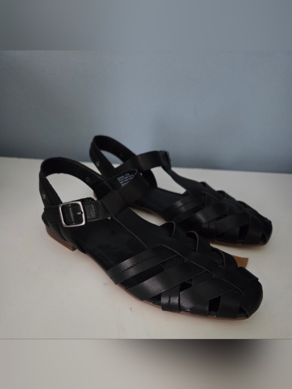 Frye And Co Womans MEENAH Black Adjustable Strap Flat Sandals Size 8.5
